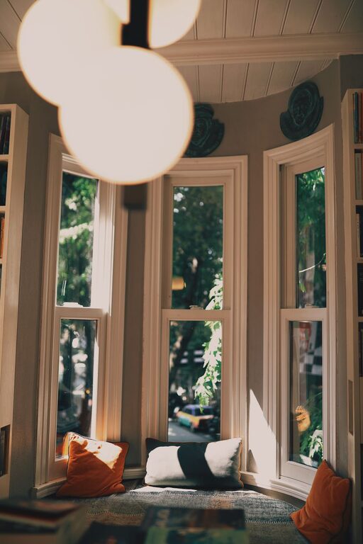 Tips for Creating a Cozy Reading Nook in Your Home