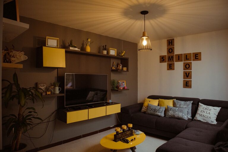 Tips for Creating a Cozy and Inviting Living Room Space on a Budget